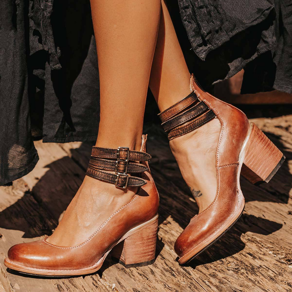 Women's Boots with Block Heel, Comfortable Boots for Everyday - Perfect for Autumn and Winter - Dark Brown