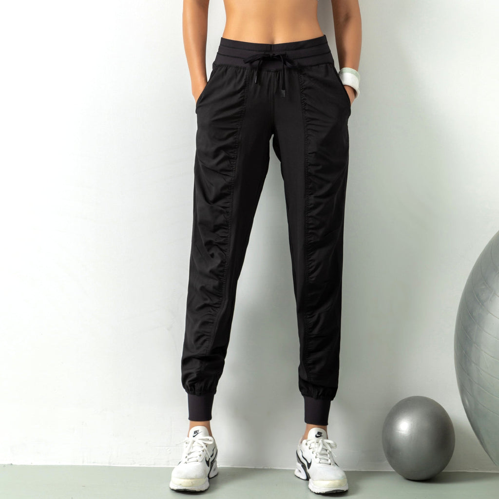 Women's Fitness Leggings with Quick-Dry, Breathable Stretch Fabric and Slim Fit for Autumn - Black