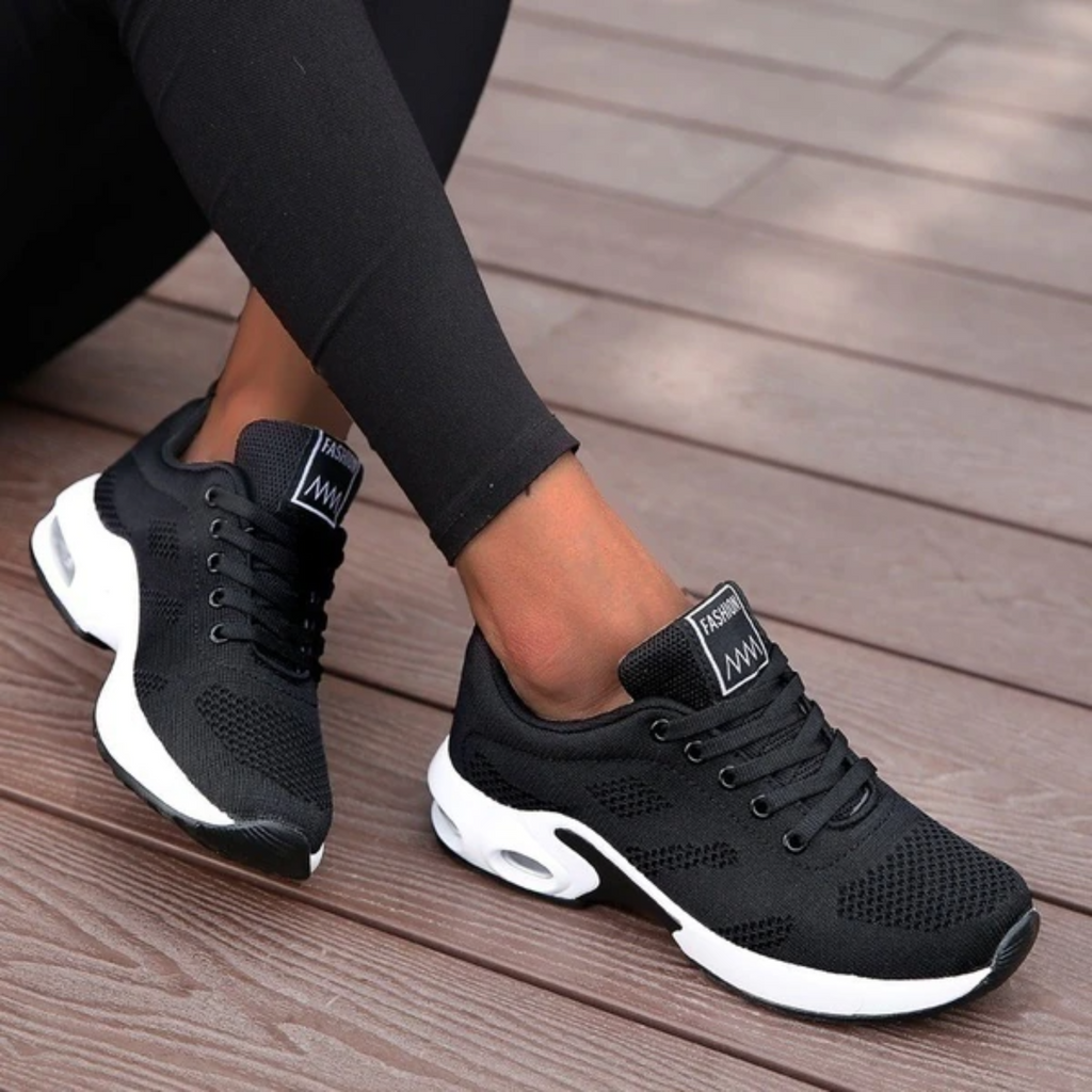 Women's Autumn Running Shoes with Cushioned Sole, Breathable Mesh and Lightweight Feel - Black