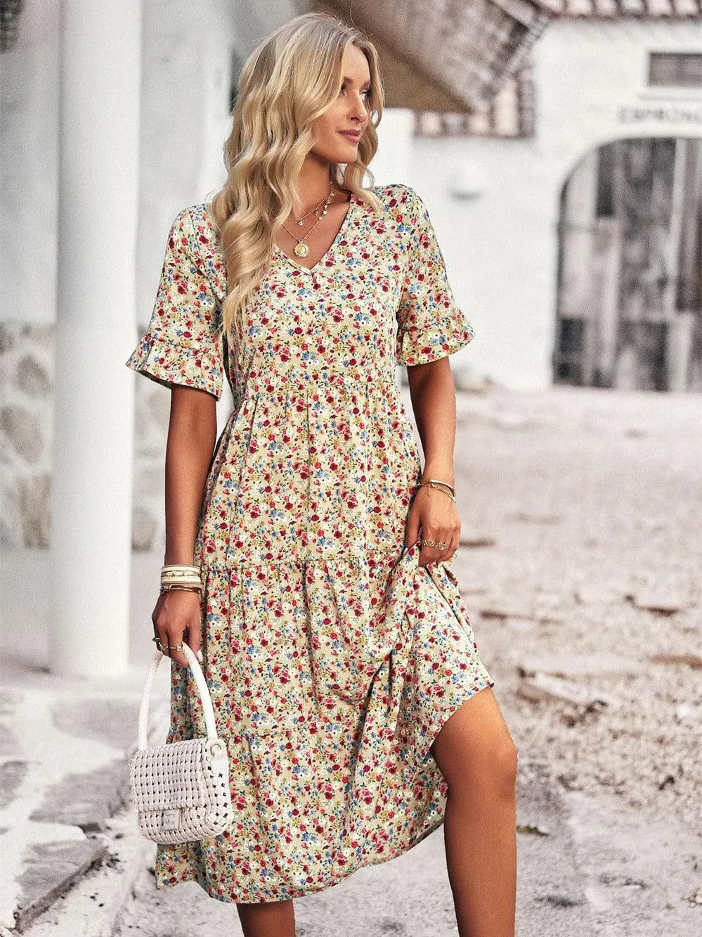 Long-Sleeve Autumn Dress with Comfortable Fit | Perfect for Autumn Getaways - Beige