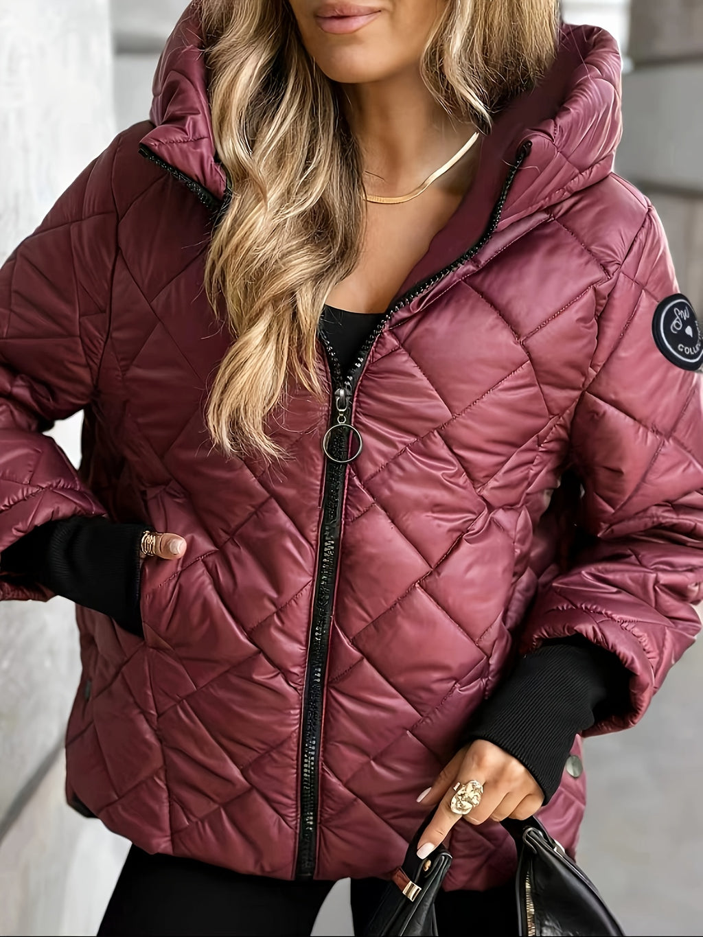 Damen-Steppjacke mit Kapuze