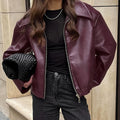 Chaqueta motera vintage de piel roja para mujer