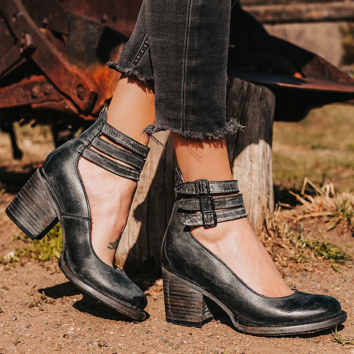 Women's Boots with Block Heel, Comfortable Boots for Everyday - Perfect for Autumn and Winter - Black
