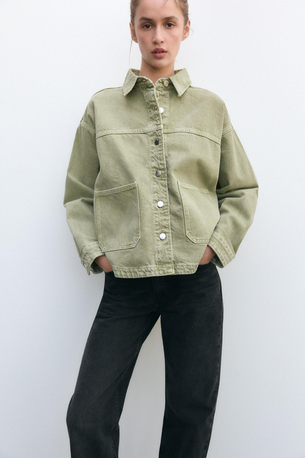 Klassische khakifarbene Jeansjacke für den Alltagsstil | Leichte Jacke