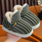 Women's Winter Slippers with Warm Lining, Thick Sole and Non-Slip Grip - Gray
