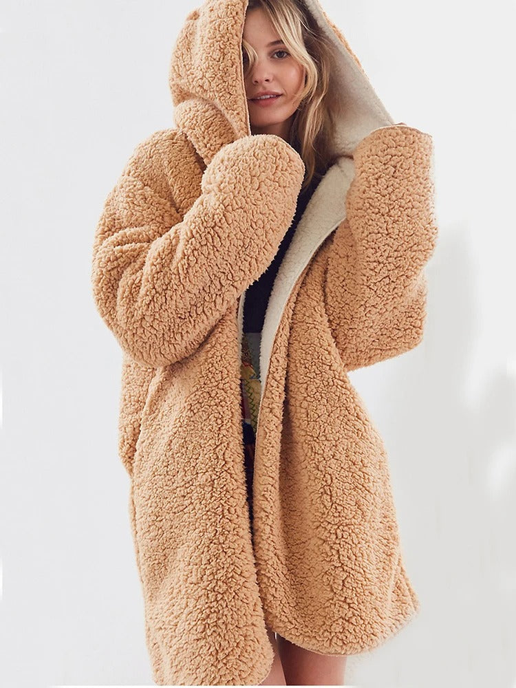 Liebevoller Teddyjacke mit Kapuze