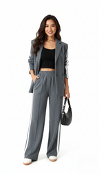 Women's Athleisure Set Emora Nova – Comfortable Striped Tracksuit in Blended Cotton