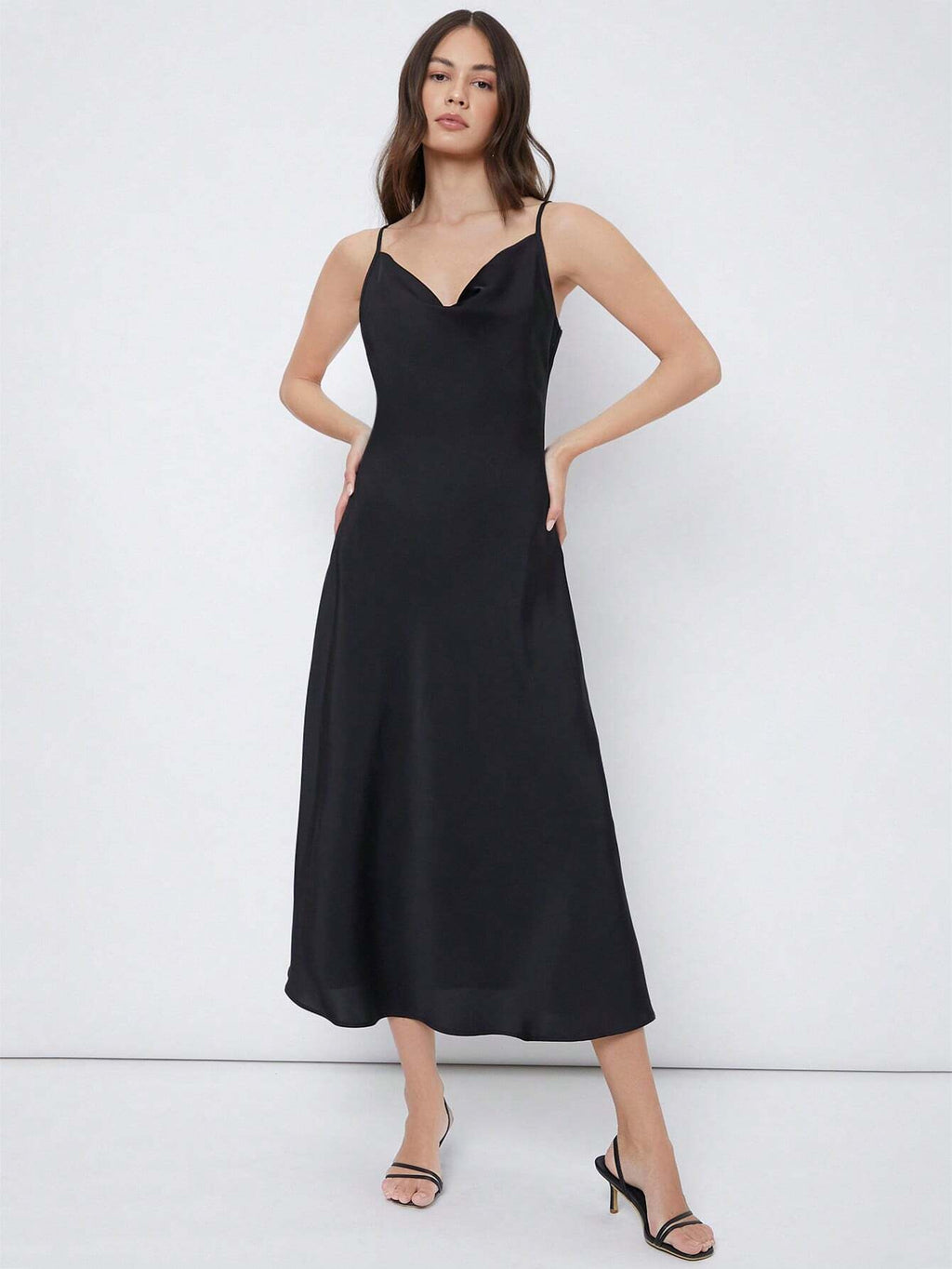 Luxus Satin Slip Midikleid