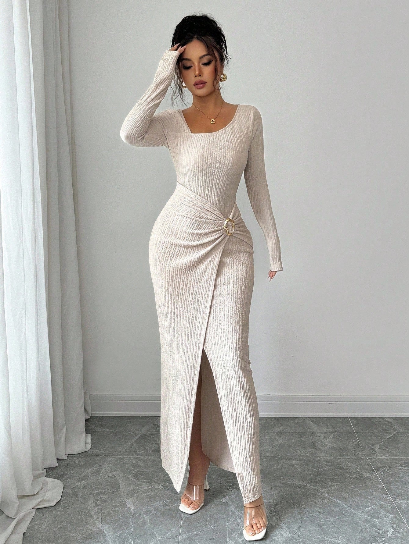 Zwarte sculptuur maxi-jurk met wikkeldetail