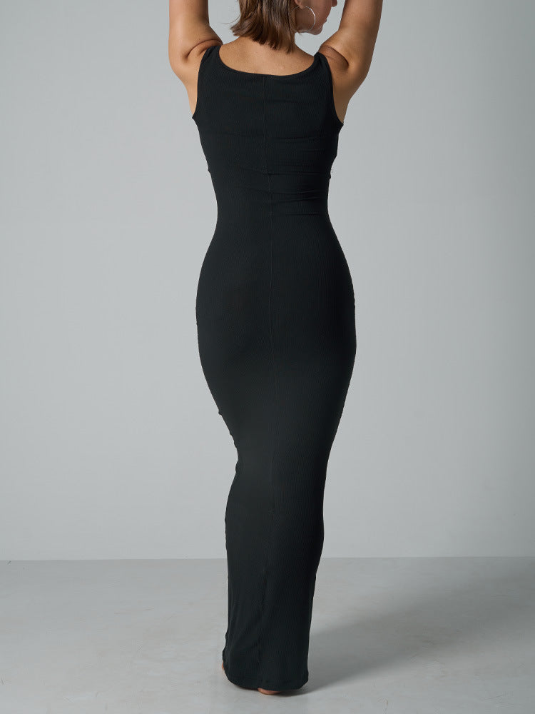 Robe longue sculptante en dentelle