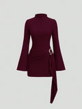 Sculpt Wickel-Akzent Mini-Kleid