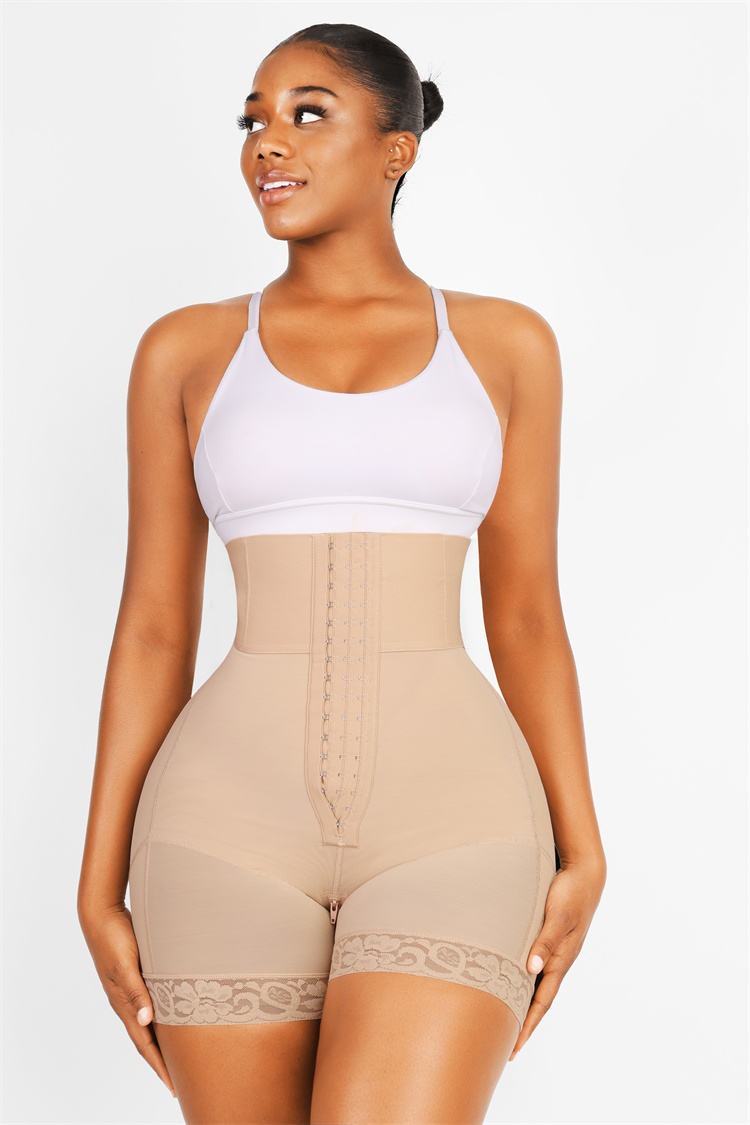 Hook-Closure Waist Shaping Shorts