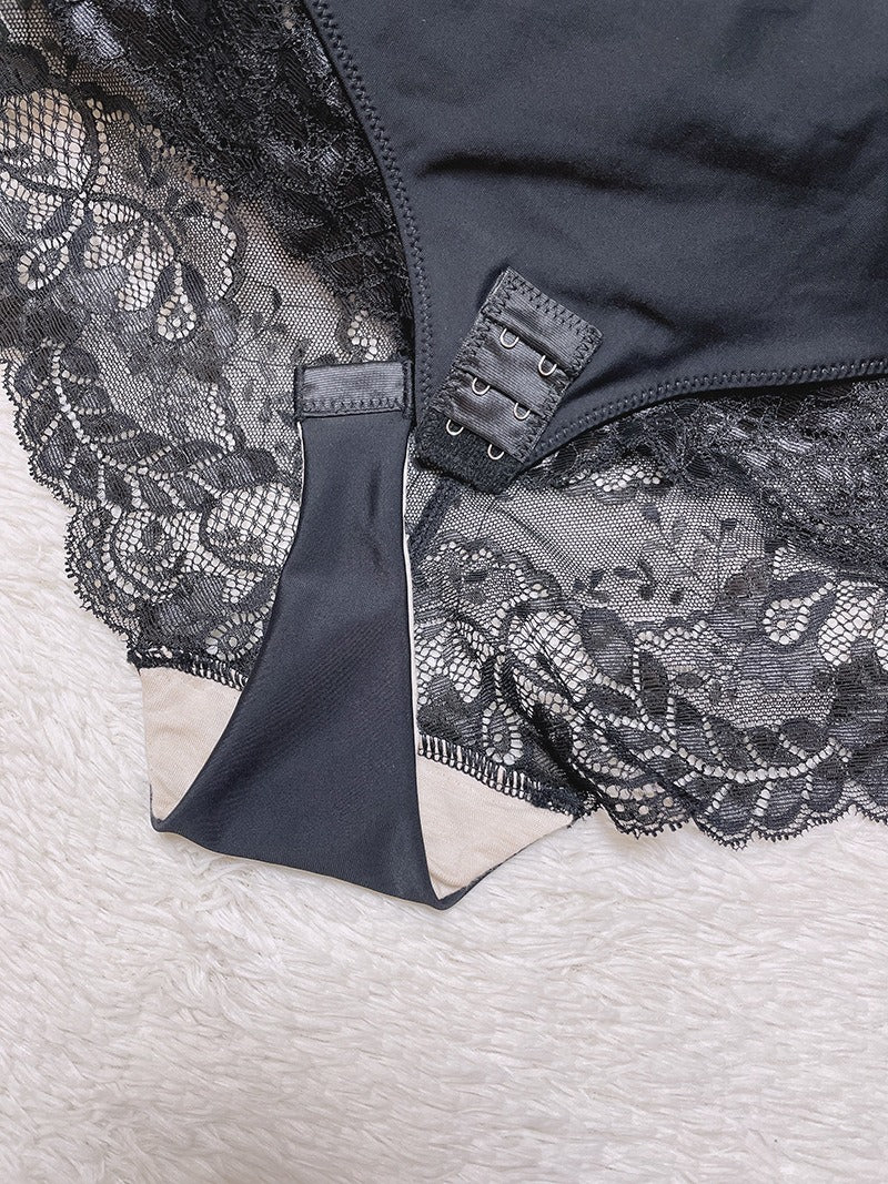 Spitzen-Hüftformender Bodysuit