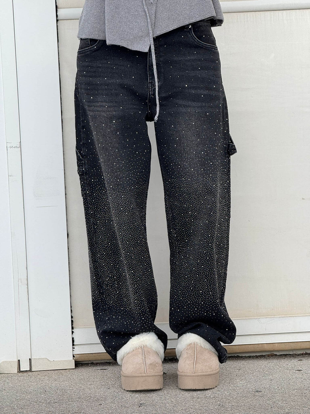 Wide Balloon Jeans with Rhinestone Details | Perfect for Autumn - Black