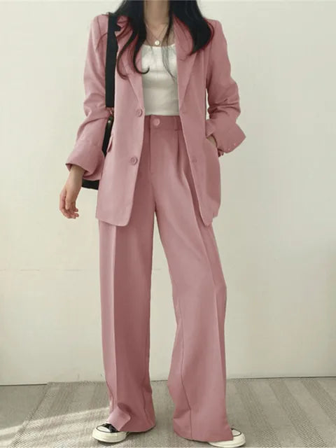 Women's Two-Piece Set for Autumn with Fitted Blazer in Wrinkle-Free Fabric and Stretch Pants - Pink