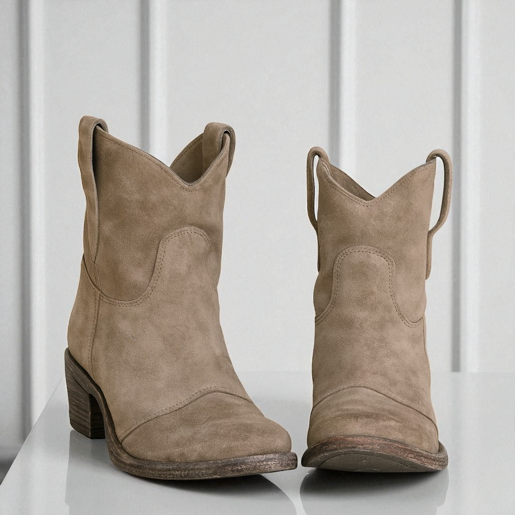 Women's Ankle Boots with Western Embroidery and Block Heel - Light Brown