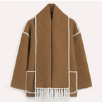 Eleganter Damen-Wollmantel im Oversize-Look mit passendem Schal