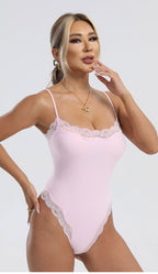 Spitzenbesetzter schlank machender Camisole-Bodysuit