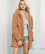 Liebevoller Teddyjacke mit Kapuze