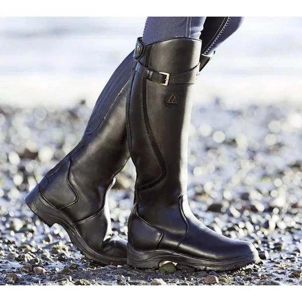 Elegant Waterproof Women's Boots | Warm Outdoor Boots
