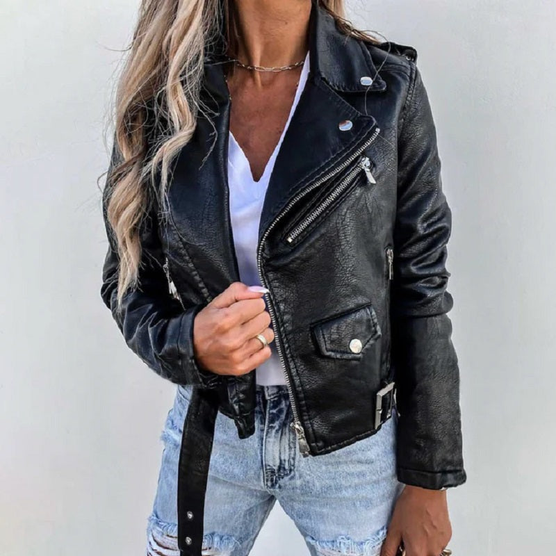 Schwarze Bikerjacke aus Kunstleder für Damen mit asymmetrischem Reißverschluss