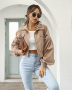 Damen-Kurzjacke mit Taschen und Knöpfen