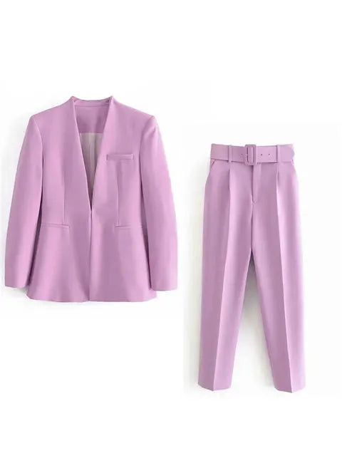Kerinauia - Autumn Business Suit for Women - Warm Blazer and Slim-Fit Pants - Purple