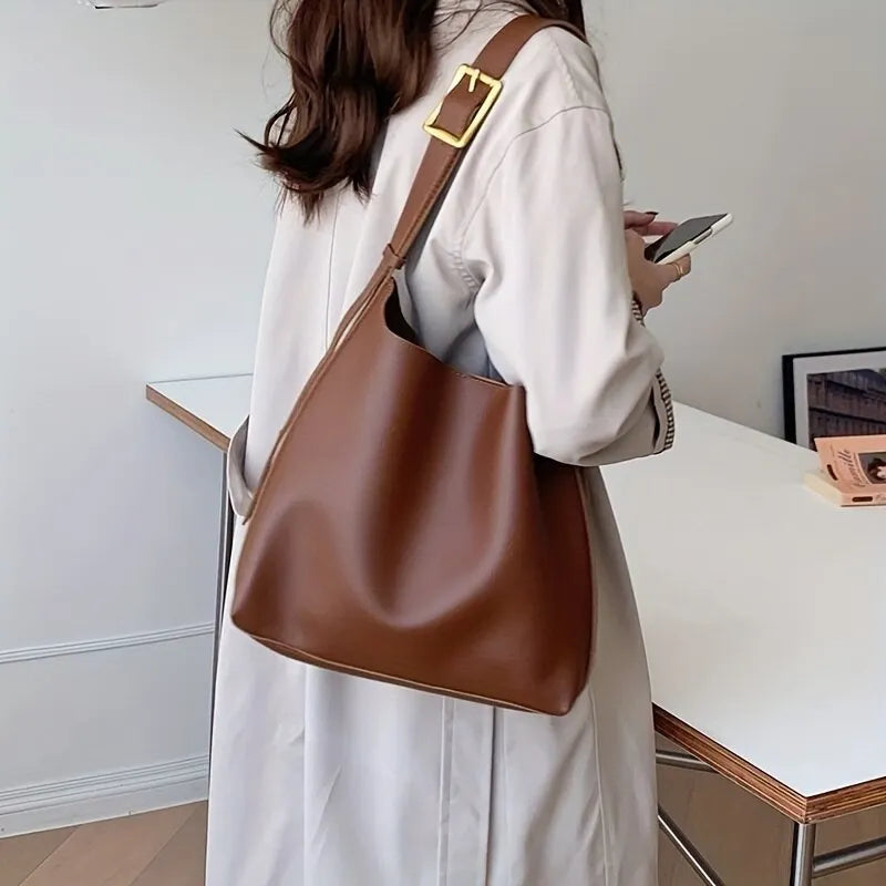 Bolso de cuero para mujer: elegante, clásico y con estilo