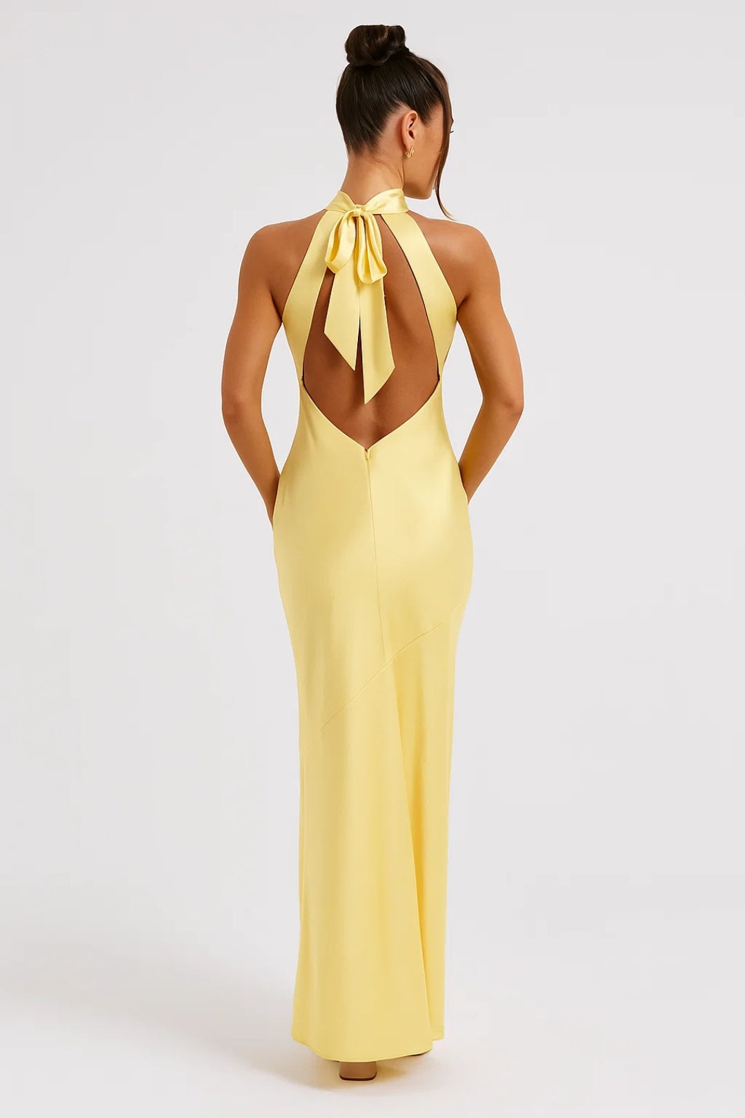 Women’s Flowing Halter Neck Maxi Dress