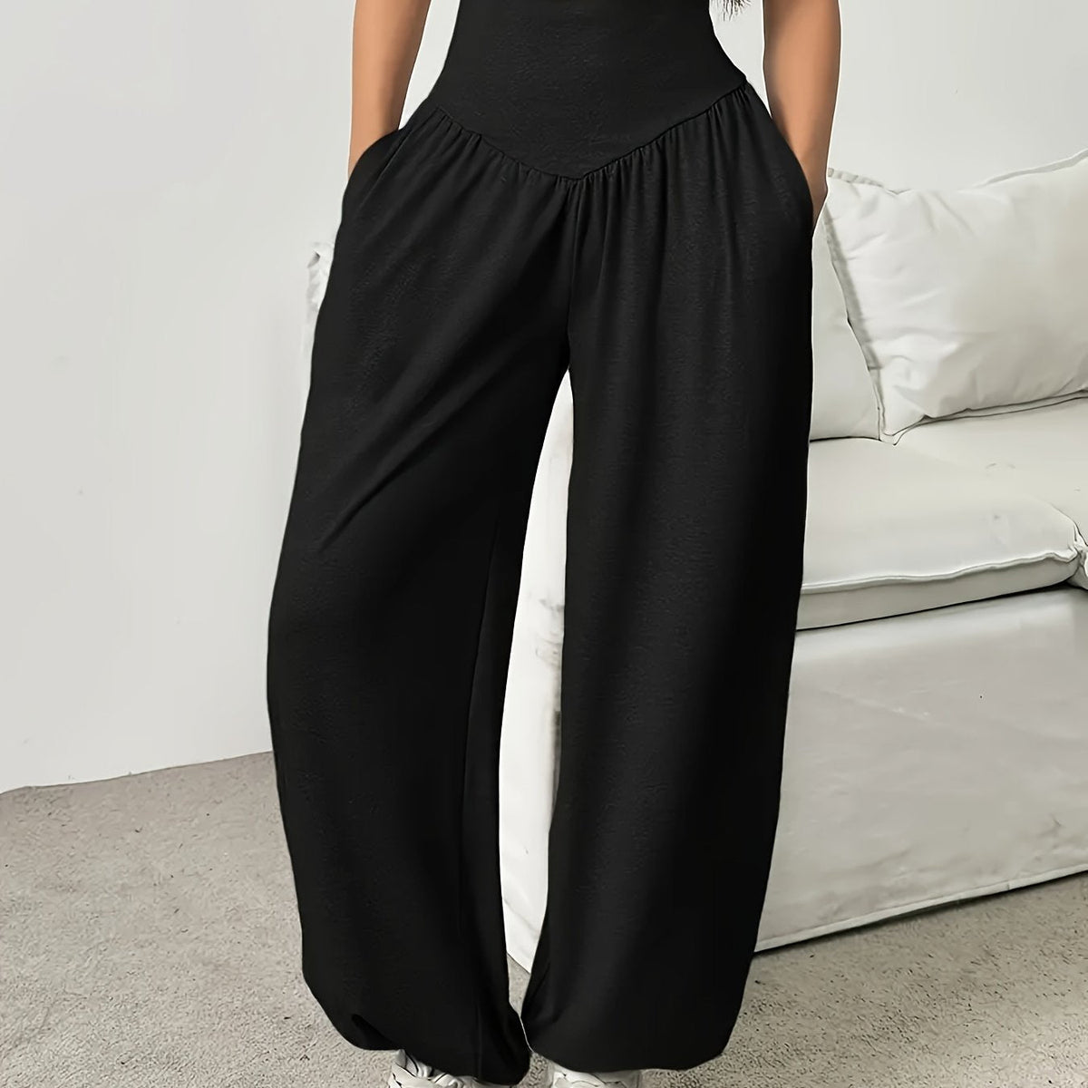 Women's Relaxed Wide-Leg Trousers