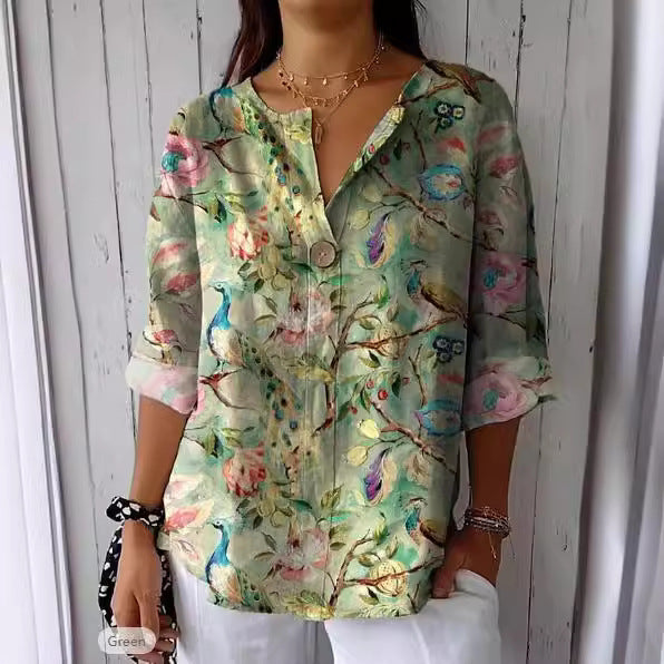 Women's V-Neck T-Shirt with Color-Block Print and 3/4 Sleeves – For Autumn - Light Green