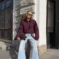 Chaqueta bomber color burdeos para mujer con cuello alto
