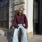 Chaqueta bomber color burdeos para mujer con cuello alto