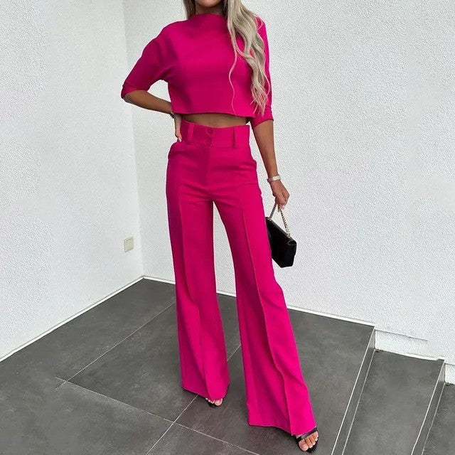 Two-Piece Winter Set for Women with Warming Fit and Versatile Design - Fuchsia