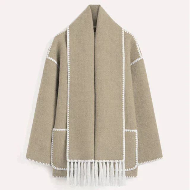 Eleganter Damen-Wollmantel im Oversize-Look mit passendem Schal