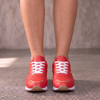 Tenis de cuadros con cordones para mujer