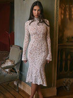 Elegantes Spitzenkleid mit Stehkragen | Formelles Midikleid
