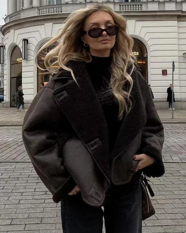 Zweireihige Wildlederjacke mit steigendem Revers für Damen