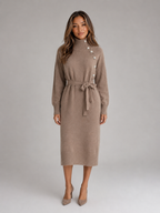 Damen-Strickkleid aus Baumwolle in Midilänge – Rollkragen-Pulloverkleid mit Gürtel