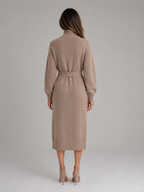 Damen-Strickkleid aus Baumwolle in Midilänge – Rollkragen-Pulloverkleid mit Gürtel