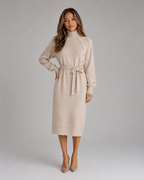 Damen-Strickkleid aus Baumwolle in Midilänge – Rollkragen-Pulloverkleid mit Gürtel