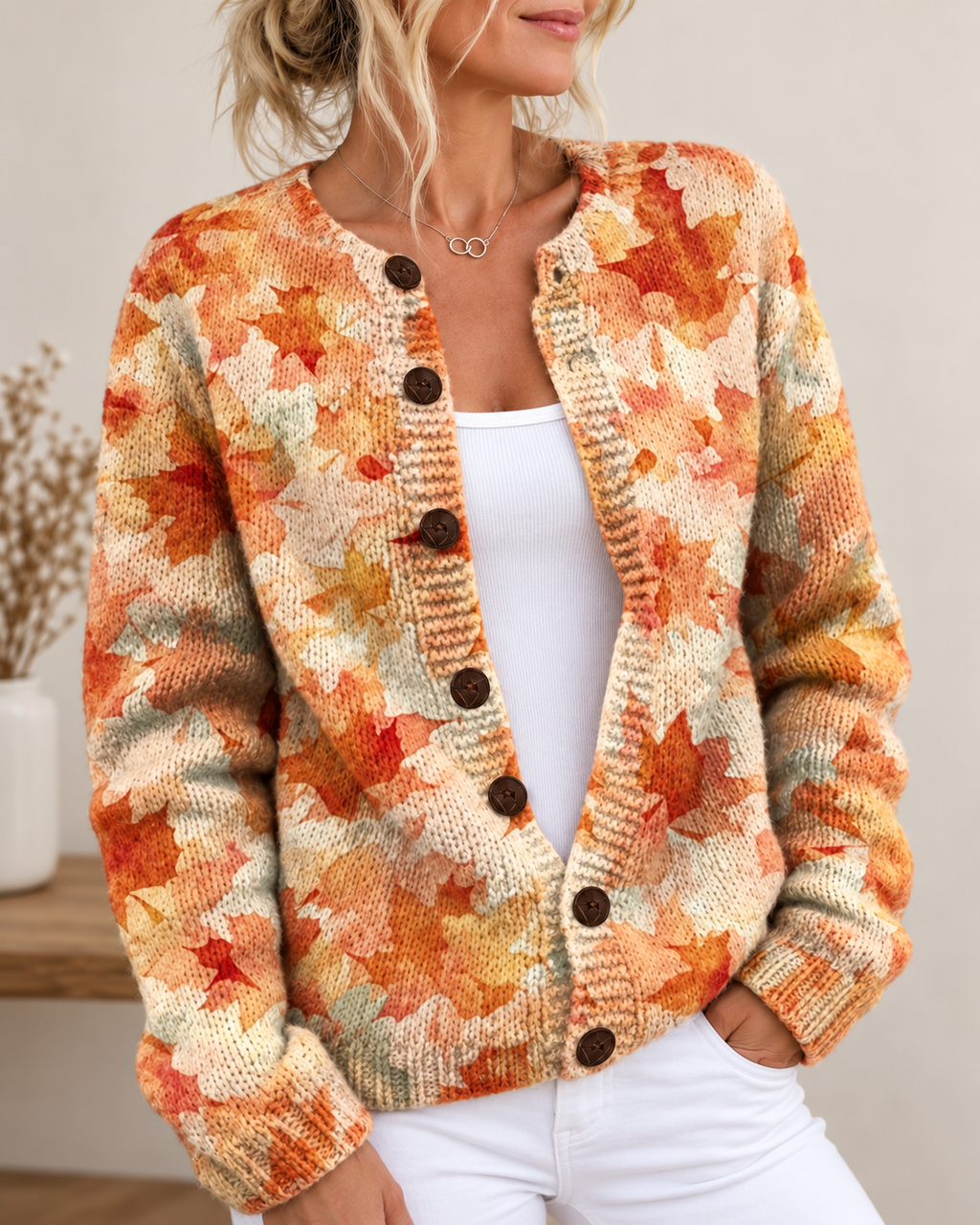 Strickjacke mit Knopfleiste und Herbstblätter-Motiv für Damen