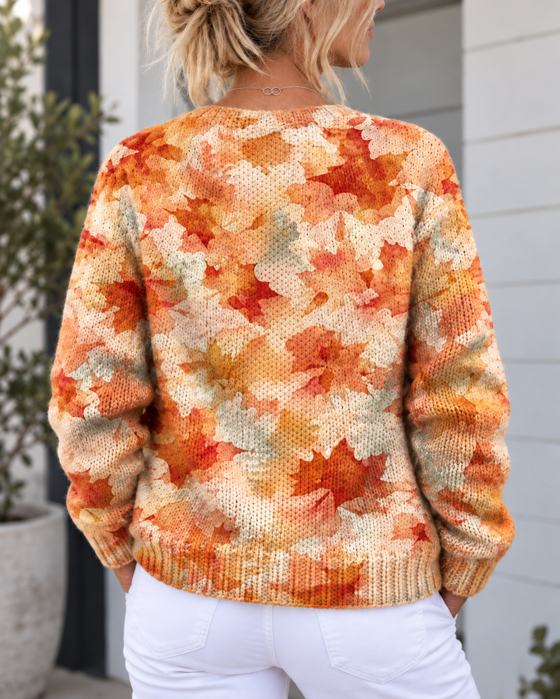 Strickjacke mit Knopfleiste und Herbstblätter-Motiv für Damen