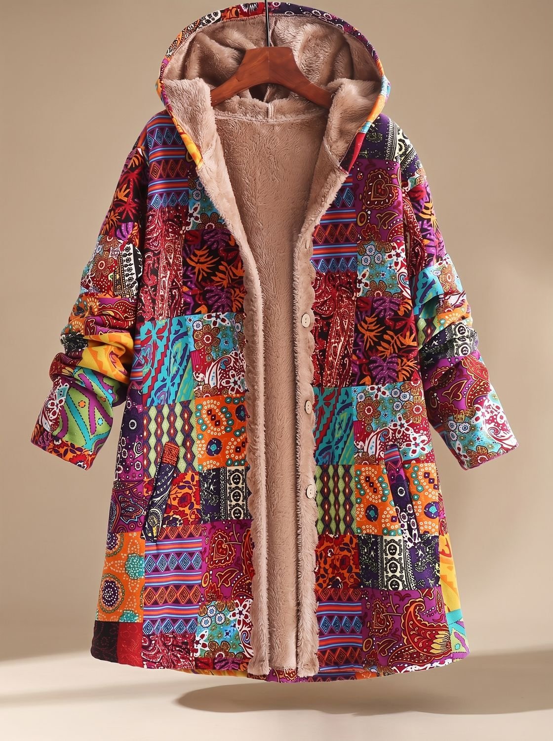 Damen-Kapuzenjacke im Boho-Patchwork-Stil mit Fleecefutter