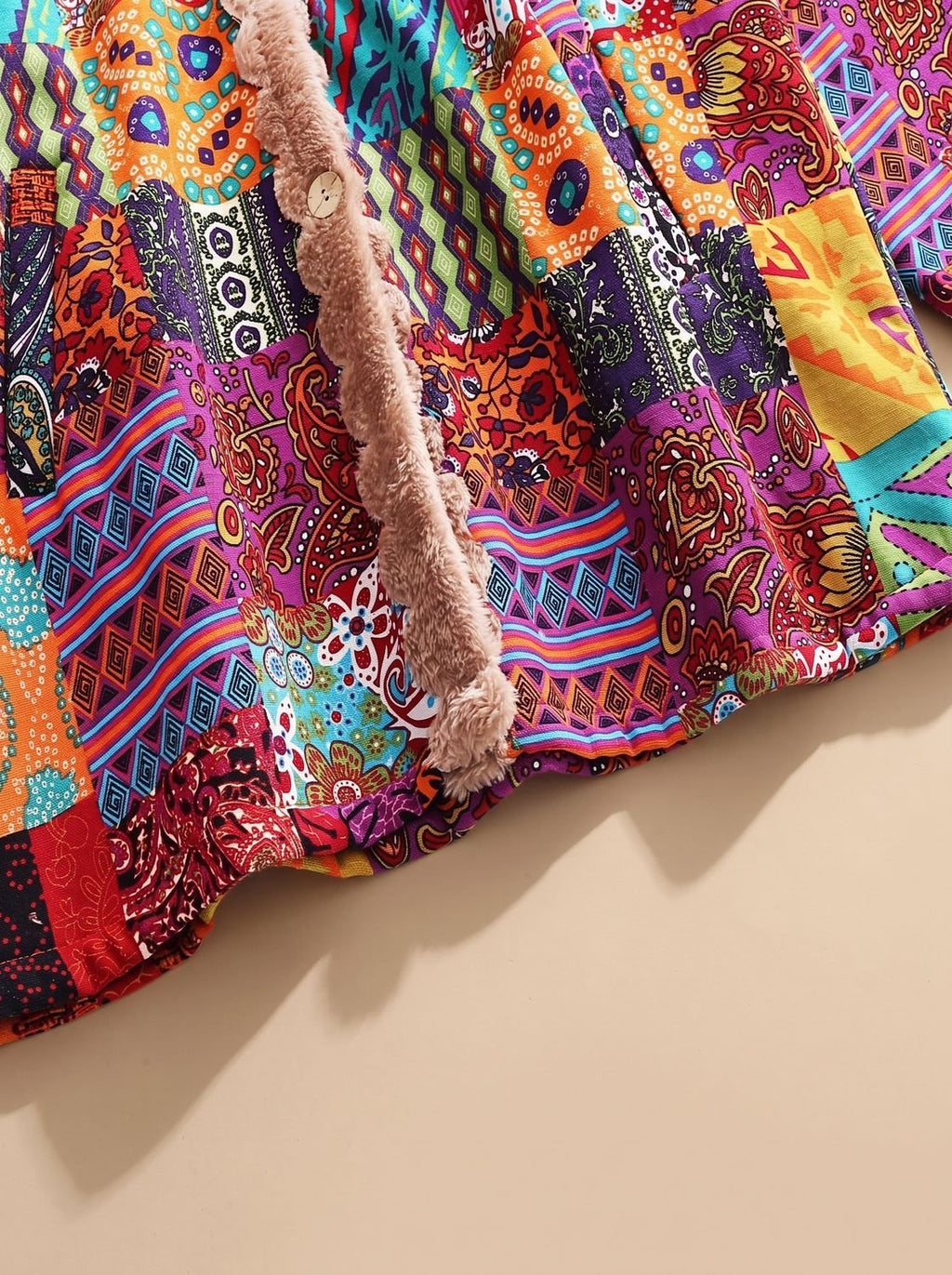 Damen-Kapuzenjacke im Boho-Patchwork-Stil mit Fleecefutter