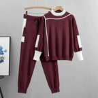 Damen-Loungewear in Color-Block-Optik mit Stehkragen und zulaufender Hose